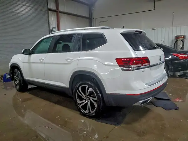 1V2BP2CA3PC552586 2023 VOLKSWAGEN ATLAS - Image 2