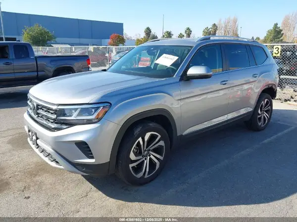 1V2BP2CA9PC501030 2023 VOLKSWAGEN ATLAS - Image 2