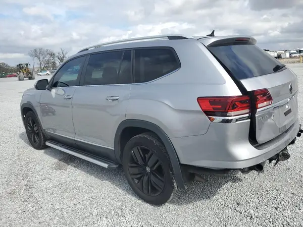 1V2BR2CA0MC528817 2021 VOLKSWAGEN ATLAS - Image 2