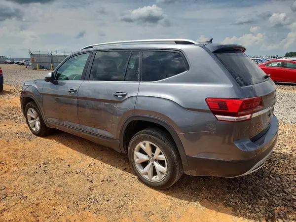 1V2BR2CA1JC503467 2018 VOLKSWAGEN ATLAS - Image 2