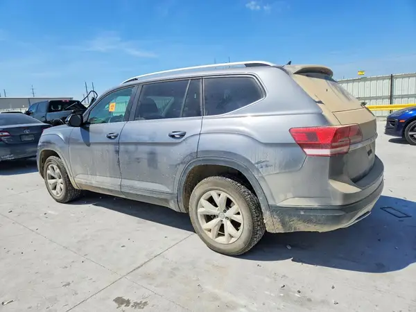 1V2BR2CA1JC504294 2018 VOLKSWAGEN ATLAS - Image 2