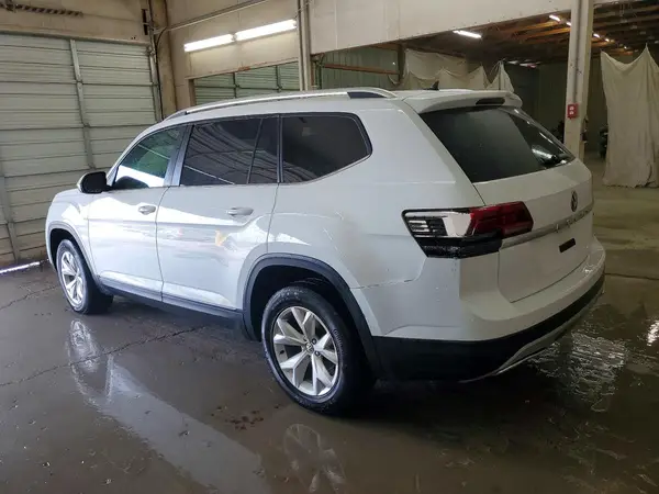 1V2BR2CA1JC511097 2018 VOLKSWAGEN ATLAS - Image 2