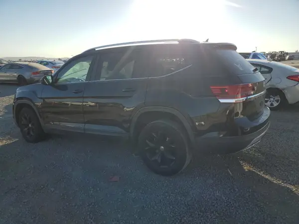 1V2BR2CA1JC515229 2018 VOLKSWAGEN ATLAS - Image 2