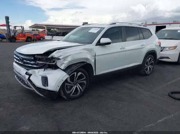 1V2BR2CA1PC557151 2023 VOLKSWAGEN ATLAS - Image 2