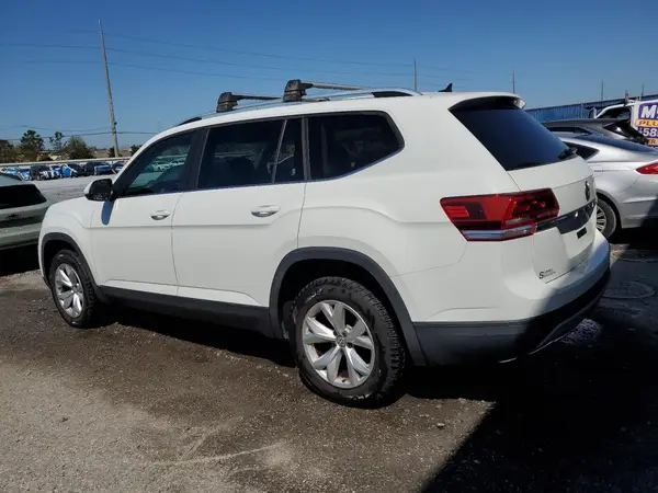 1V2BR2CA2JC500867 2018 VOLKSWAGEN ATLAS - Image 2
