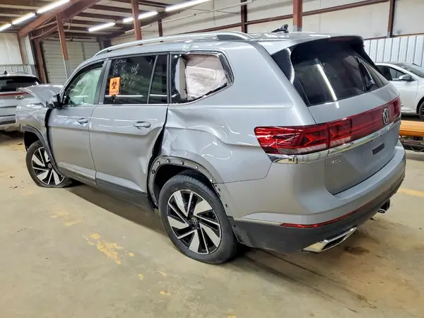 1V2BR2CA2SC576882 2025 VOLKSWAGEN ATLAS - Image 2