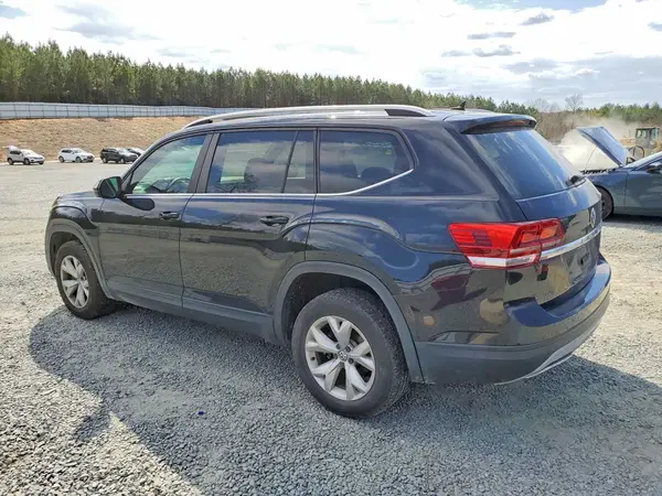 1V2BR2CA3JC500280 2018 VOLKSWAGEN ATLAS - Image 2