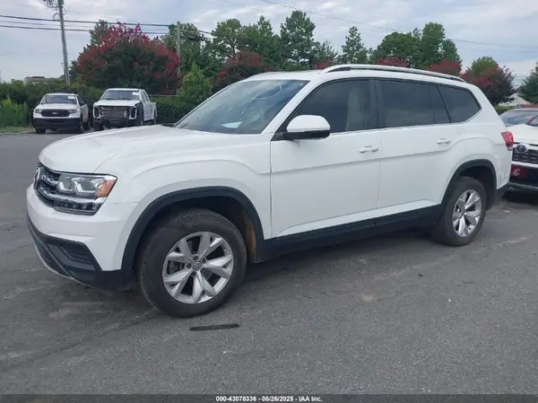 1V2BR2CA3JC501204 2018 VOLKSWAGEN ATLAS - Image 2
