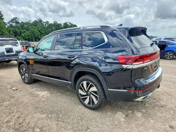 1V2BR2CA3RC512523 2024 VOLKSWAGEN ATLAS - Image 2