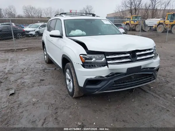 1V2BR2CA4JC510039 2018 VOLKSWAGEN ATLAS - Image 1