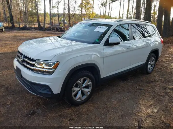 1V2BR2CA5JC500782 2018 VOLKSWAGEN ATLAS - Image 2