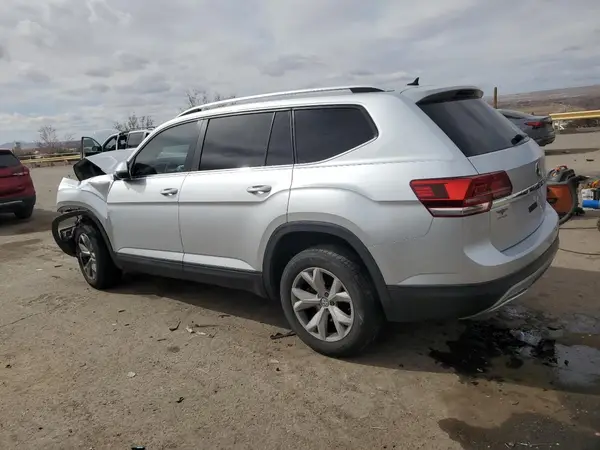 1V2BR2CA5JC501026 2018 VOLKSWAGEN ATLAS - Image 2