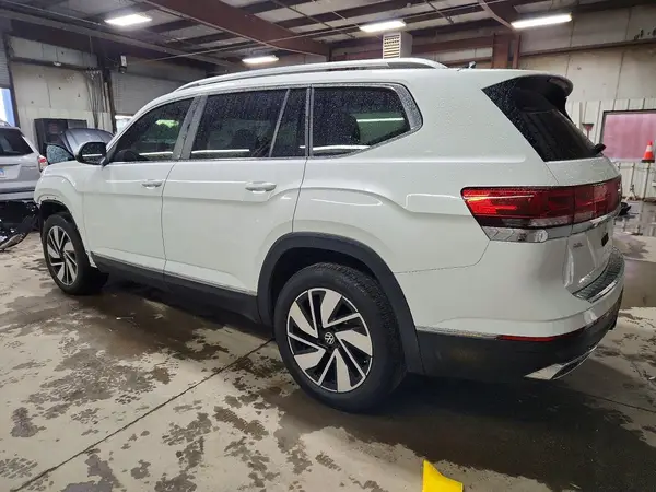 1V2BR2CA5RC531557 2024 VOLKSWAGEN ATLAS - Image 2