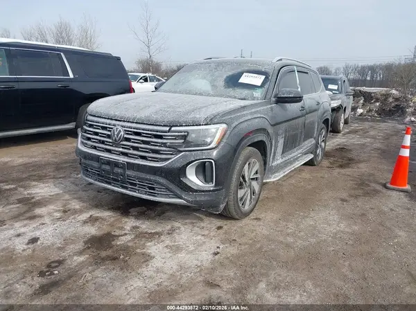 1V2BR2CA5SC500329 2025 VOLKSWAGEN ATLAS - Image 2