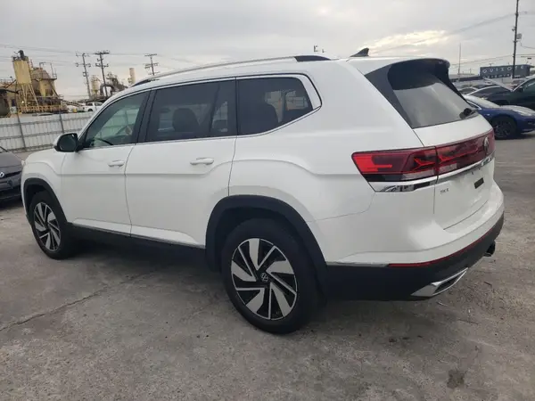 1V2BR2CA5SC520418 2025 VOLKSWAGEN ATLAS - Image 2