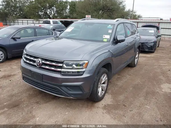 1V2BR2CA7JC502016 2018 VOLKSWAGEN ATLAS - Image 2