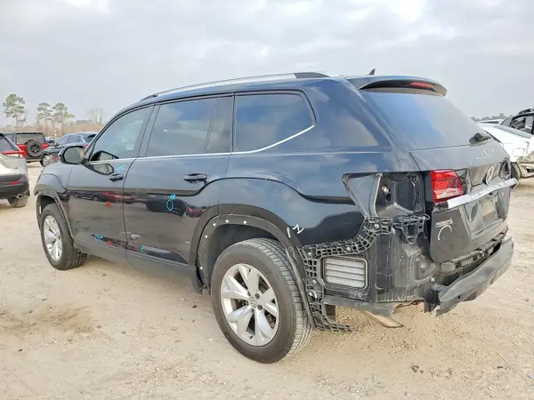 1V2BR2CA7JC504672 2018 VOLKSWAGEN ATLAS - Image 2