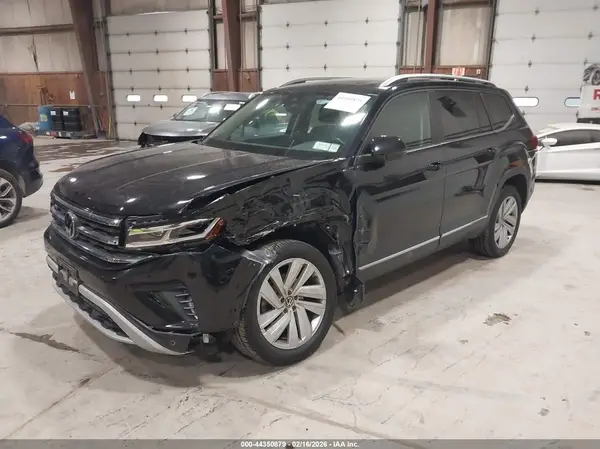 1V2BR2CA7MC520780 2021 VOLKSWAGEN ATLAS - Image 2