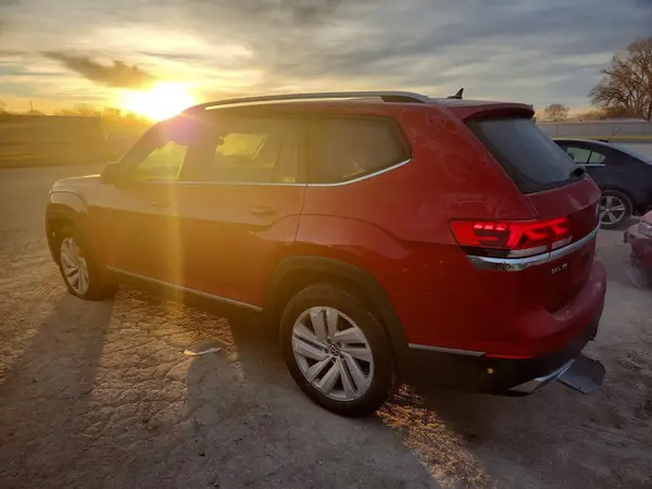 1V2BR2CA7MC530662 2021 VOLKSWAGEN ATLAS - Image 2