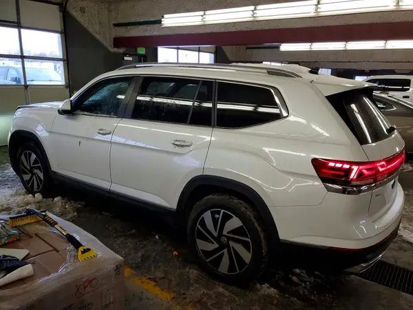 1V2BR2CA7RC513108 2024 VOLKSWAGEN ATLAS - Image 2