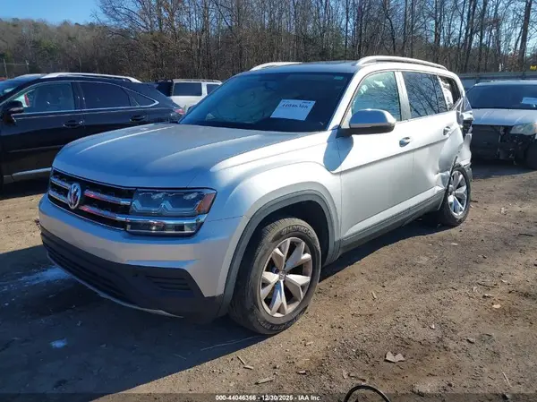 1V2BR2CA8JC501215 2018 VOLKSWAGEN ATLAS - Image 2