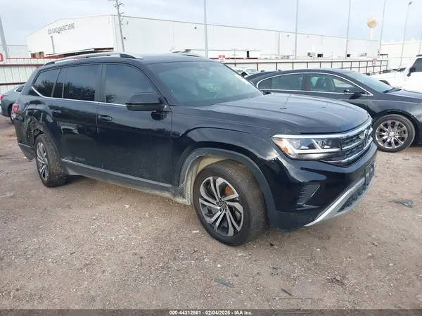 1V2BR2CA8NC520045 2022 VOLKSWAGEN ATLAS - Image 1