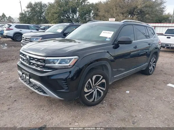 1V2BR2CA8NC520045 2022 VOLKSWAGEN ATLAS - Image 2