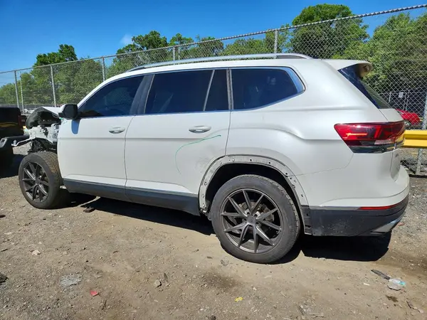 1V2BR2CA8RC516745 2024 VOLKSWAGEN ATLAS - Image 2