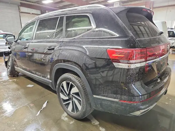 1V2BR2CA8RC608907 2024 VOLKSWAGEN ATLAS - Image 2
