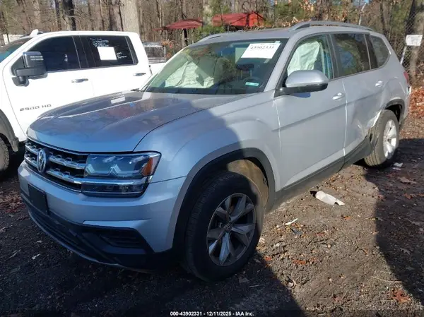 1V2BR2CA9JC501126 2018 VOLKSWAGEN ATLAS - Image 2