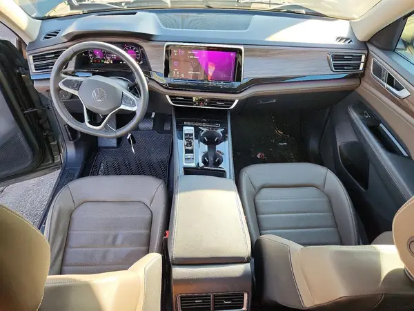 1V2BR2CA9SC562378 2025 VOLKSWAGEN ATLAS - Image 8