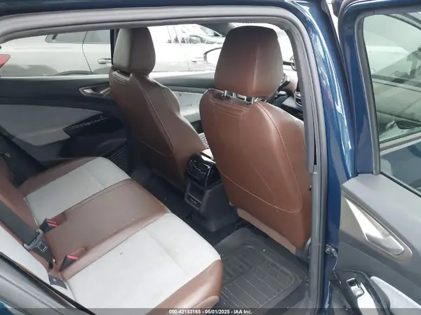 1V2CMPE88PC010534 2023 VOLKSWAGEN ID.4 - Image 8