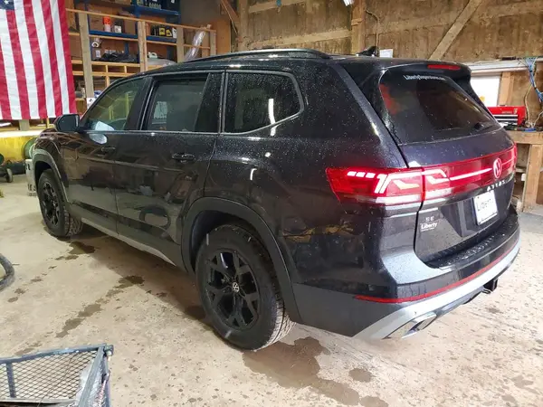 1V2CN2CA0TC503298 2026 VOLKSWAGEN ATLAS - Image 2