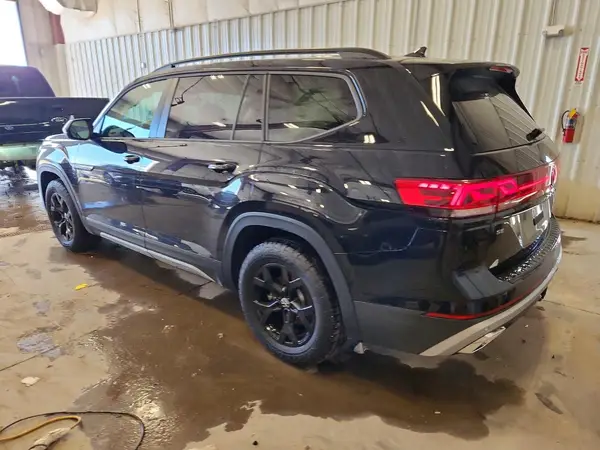 1V2CN2CA3TC503974 2026 VOLKSWAGEN ATLAS - Image 2
