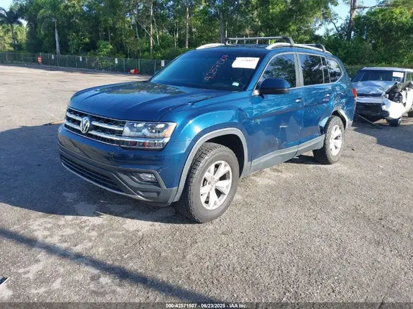 1V2CP2CA0JC594113 2018 VOLKSWAGEN ATLAS - Image 2