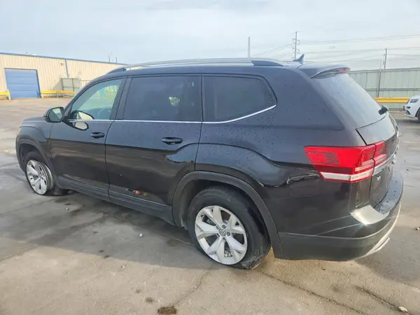 1V2CP2CA1JC595013 2018 VOLKSWAGEN ATLAS - Image 2