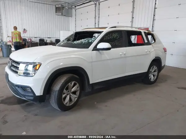 1V2CP2CA2JC593139 2018 VOLKSWAGEN ATLAS - Image 2