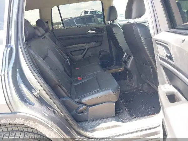 1V2CP2CA2JC593755 2018 VOLKSWAGEN ATLAS - Image 8