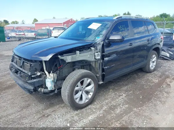 1V2CP2CA3JC556617 2018 VOLKSWAGEN ATLAS - Image 2