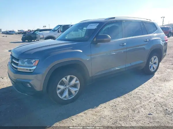 1V2CP2CA4JC595720 2018 VOLKSWAGEN ATLAS - Image 2