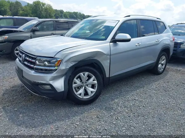 1V2CP2CA5JC598674 2018 VOLKSWAGEN ATLAS - Image 2