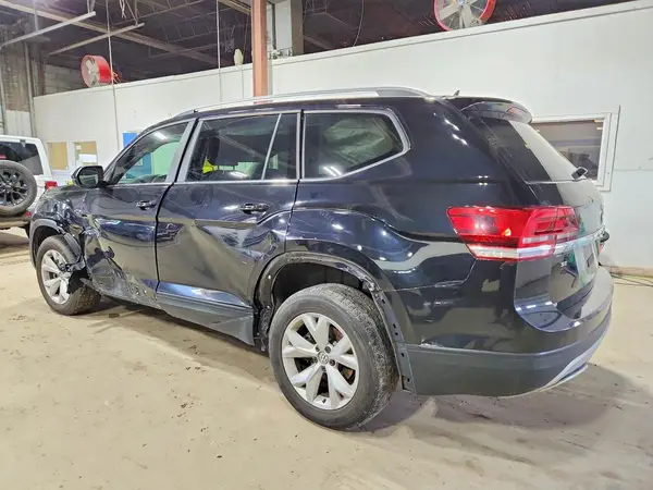 1V2CP2CA7JC596392 2018 VOLKSWAGEN ATLAS - Image 2