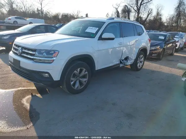 1V2CP2CA7JC597722 2018 VOLKSWAGEN ATLAS - Image 2