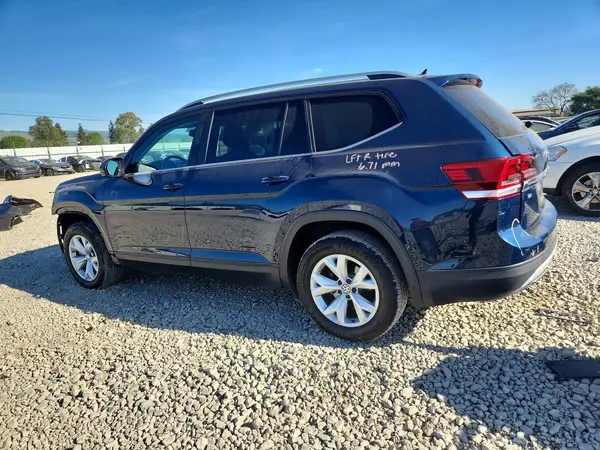1V2CR2CA0JC509975 2018 VOLKSWAGEN ATLAS - Image 2
