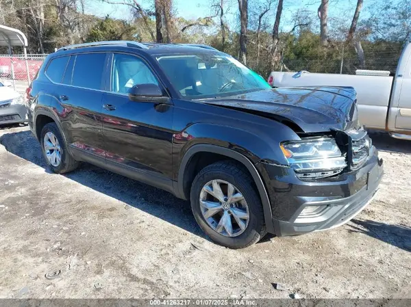 1V2CR2CA0JC545570 2018 VOLKSWAGEN ATLAS - Image 1