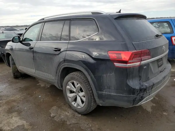 1V2CR2CA0JC565950 2018 VOLKSWAGEN ATLAS - Image 2