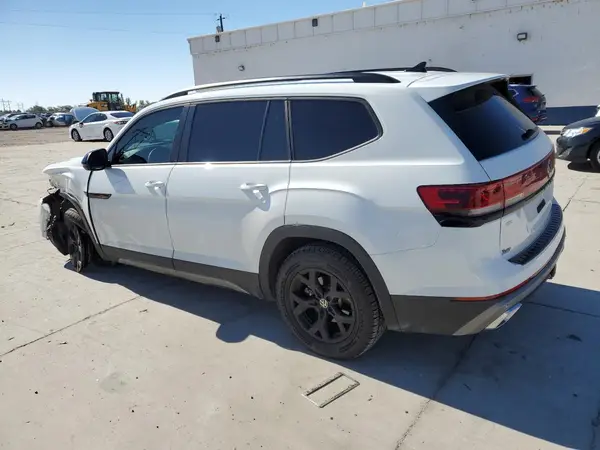 1V2CR2CA0RC570500 2024 VOLKSWAGEN ATLAS - Image 2