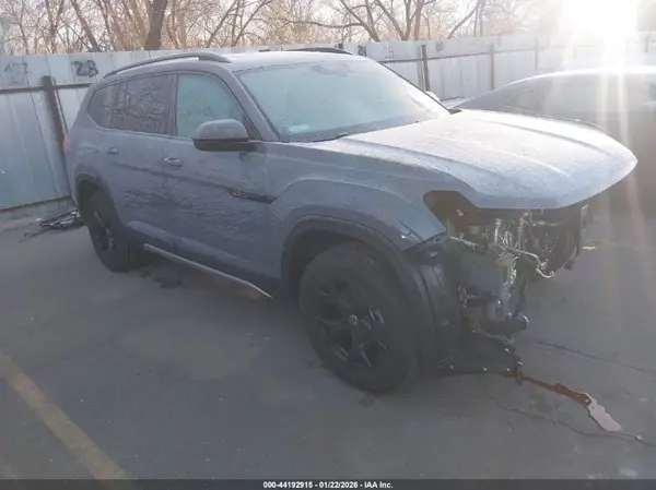 1V2CR2CA0SC547949 2025 VOLKSWAGEN ATLAS - Image 1