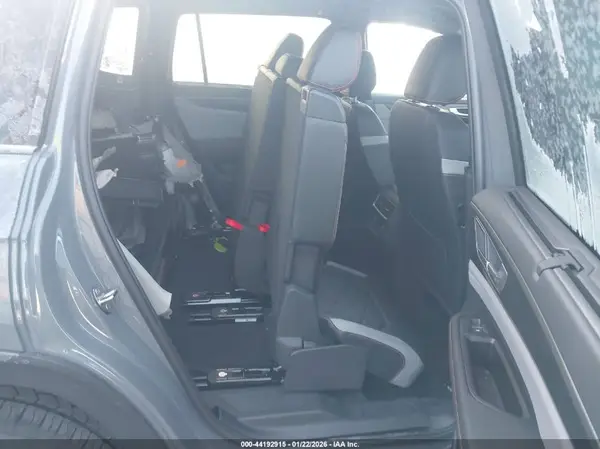 1V2CR2CA0SC547949 2025 VOLKSWAGEN ATLAS - Image 8