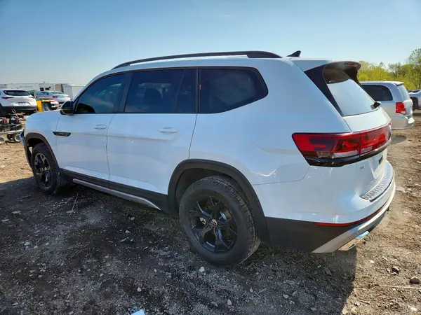 1V2CR2CA0SC557378 2025 VOLKSWAGEN ATLAS - Image 2
